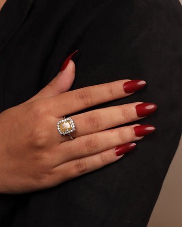 YELLOW FOREVER SQUARE RING