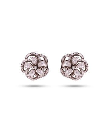 LUXURIOUS SOLITAIRES DIAMOND STUDS