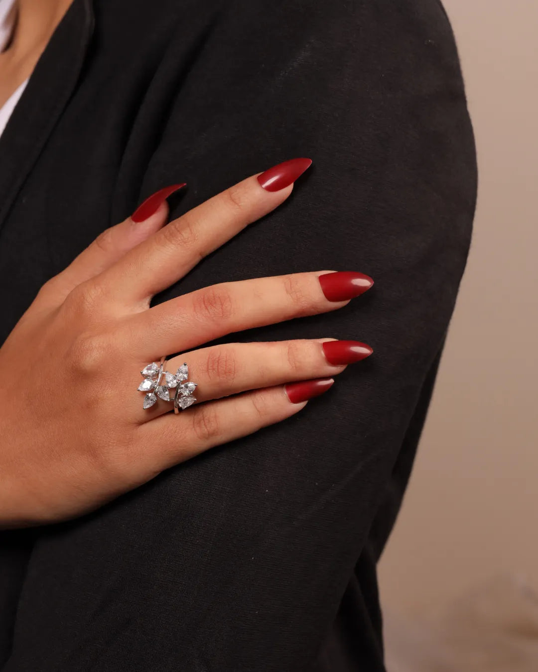 LEAFY LUXE DIAMOND RING