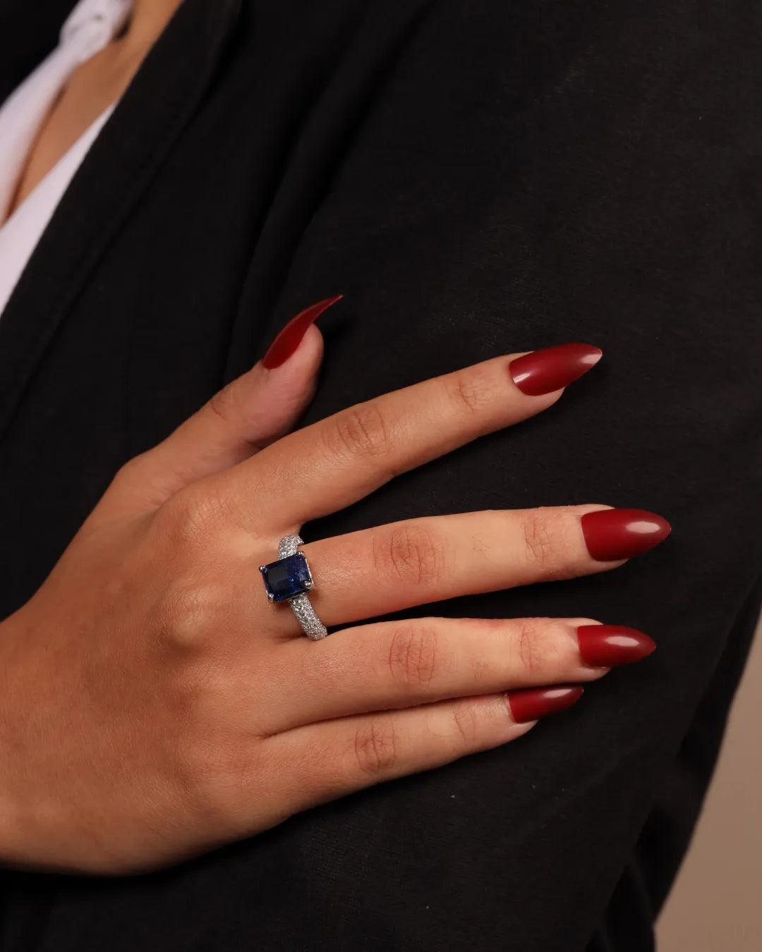 SAPPHIRE LUXE HALO RING